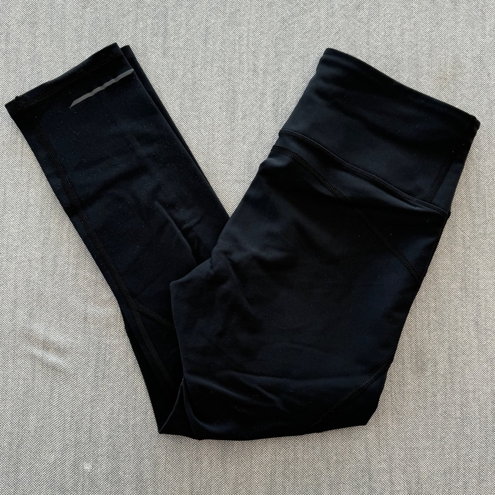 Athleta black  performance crop leggings size small /tall